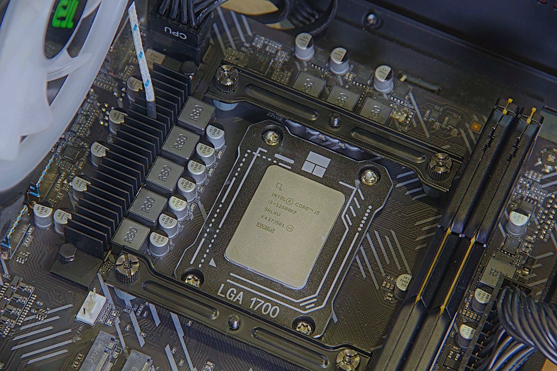 gfx06-mosfet-thermal-sensor.jpg