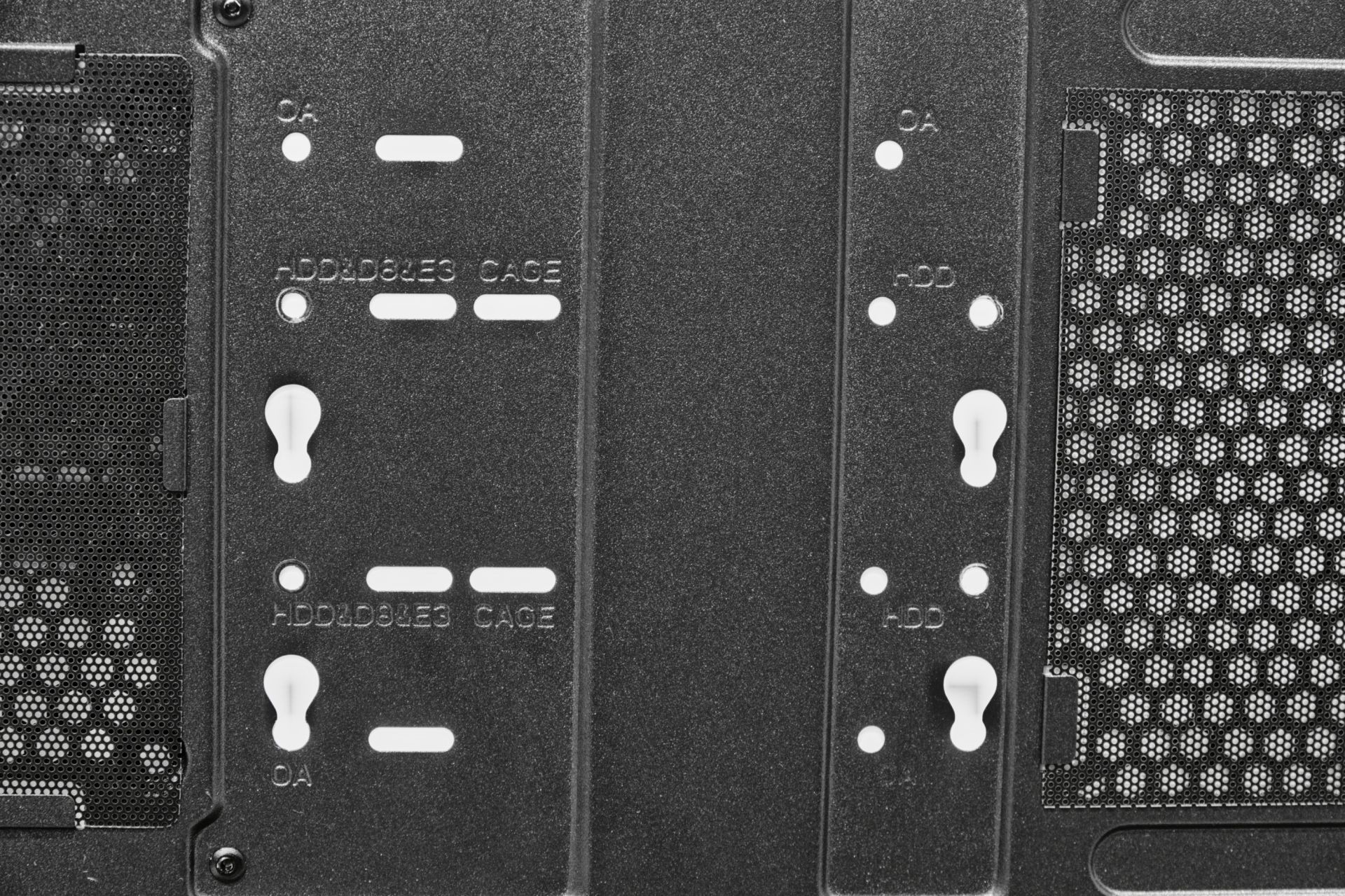 gfx-05-bottom-mount-holes.jpg