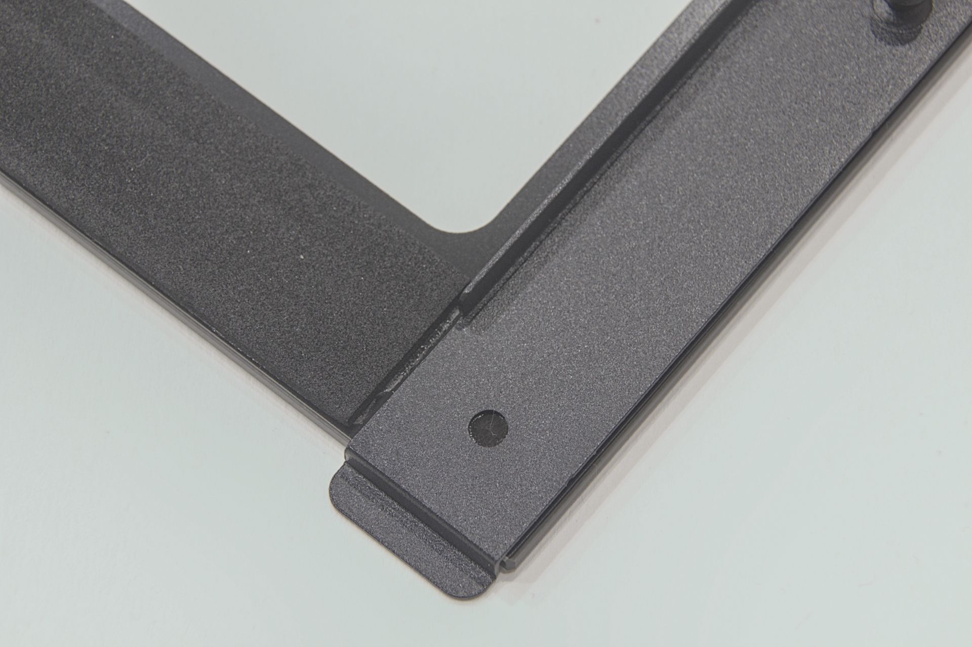 gfx-05-glass-panel-corner.jpg