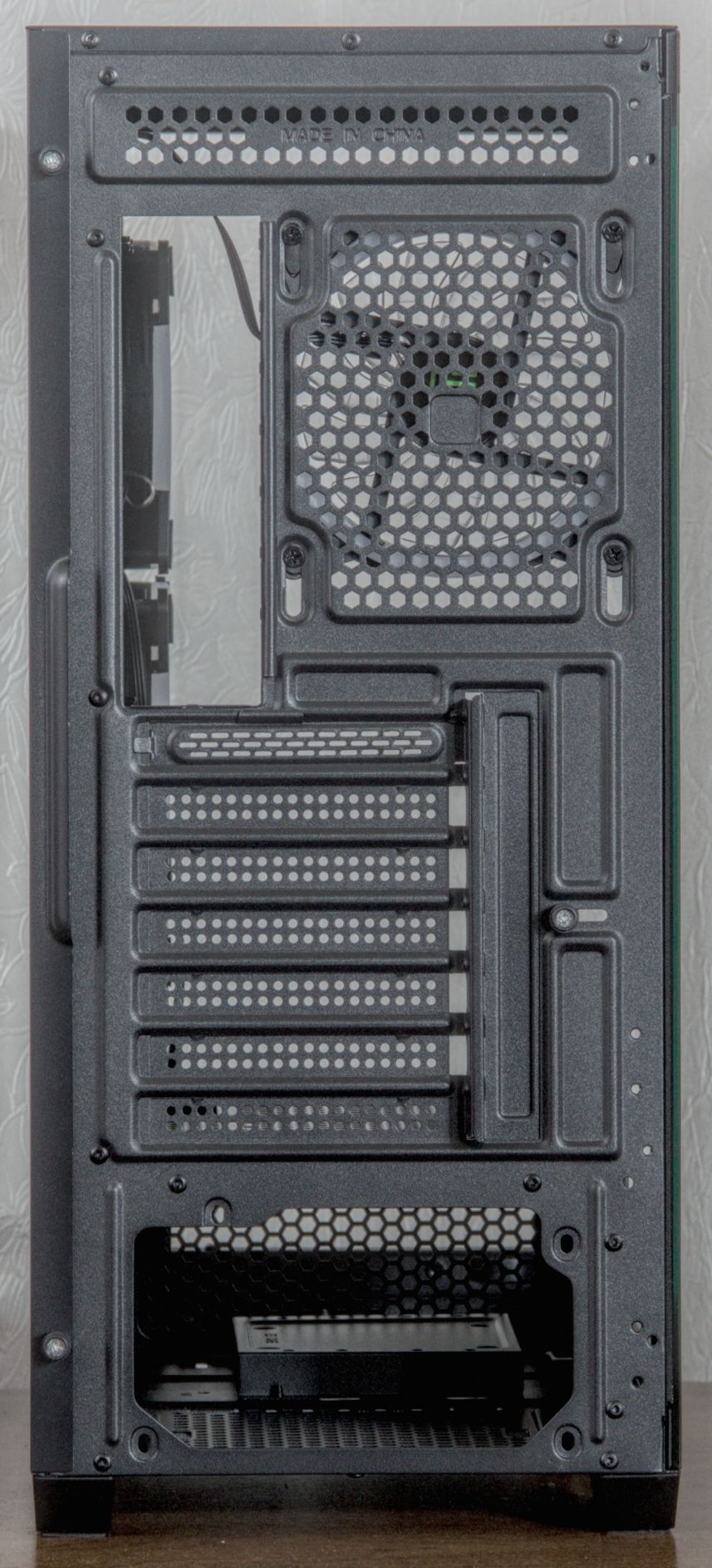 gfx-05-rear.jpg
