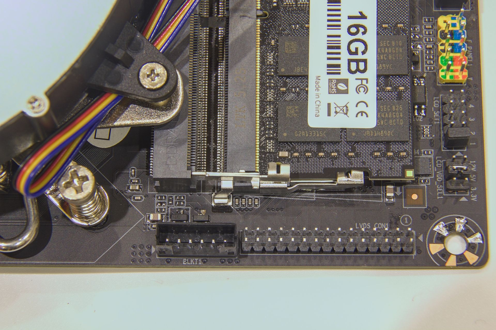 mastero-mini-lvds.jpg