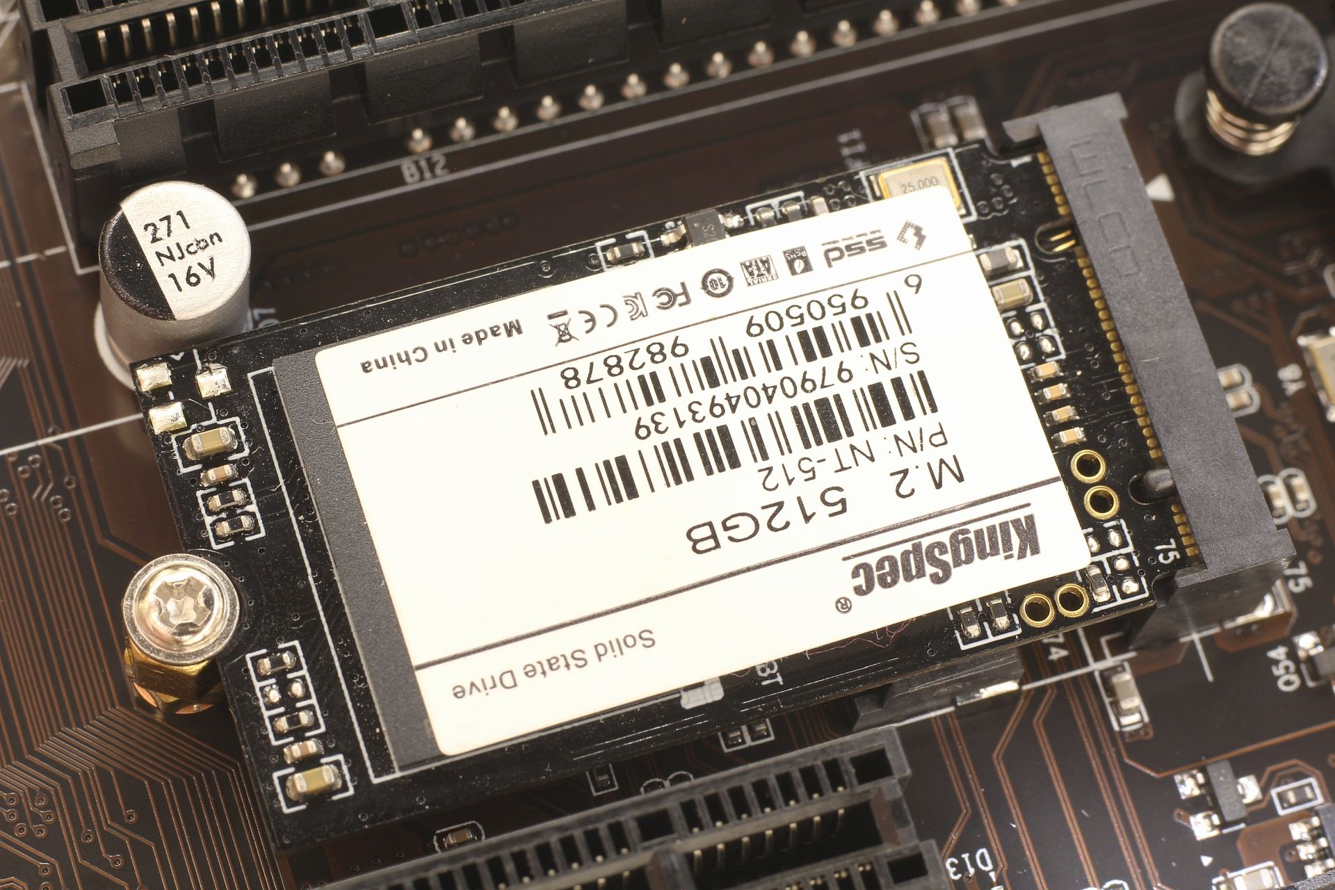 mb02-m2-sata-03.jpg