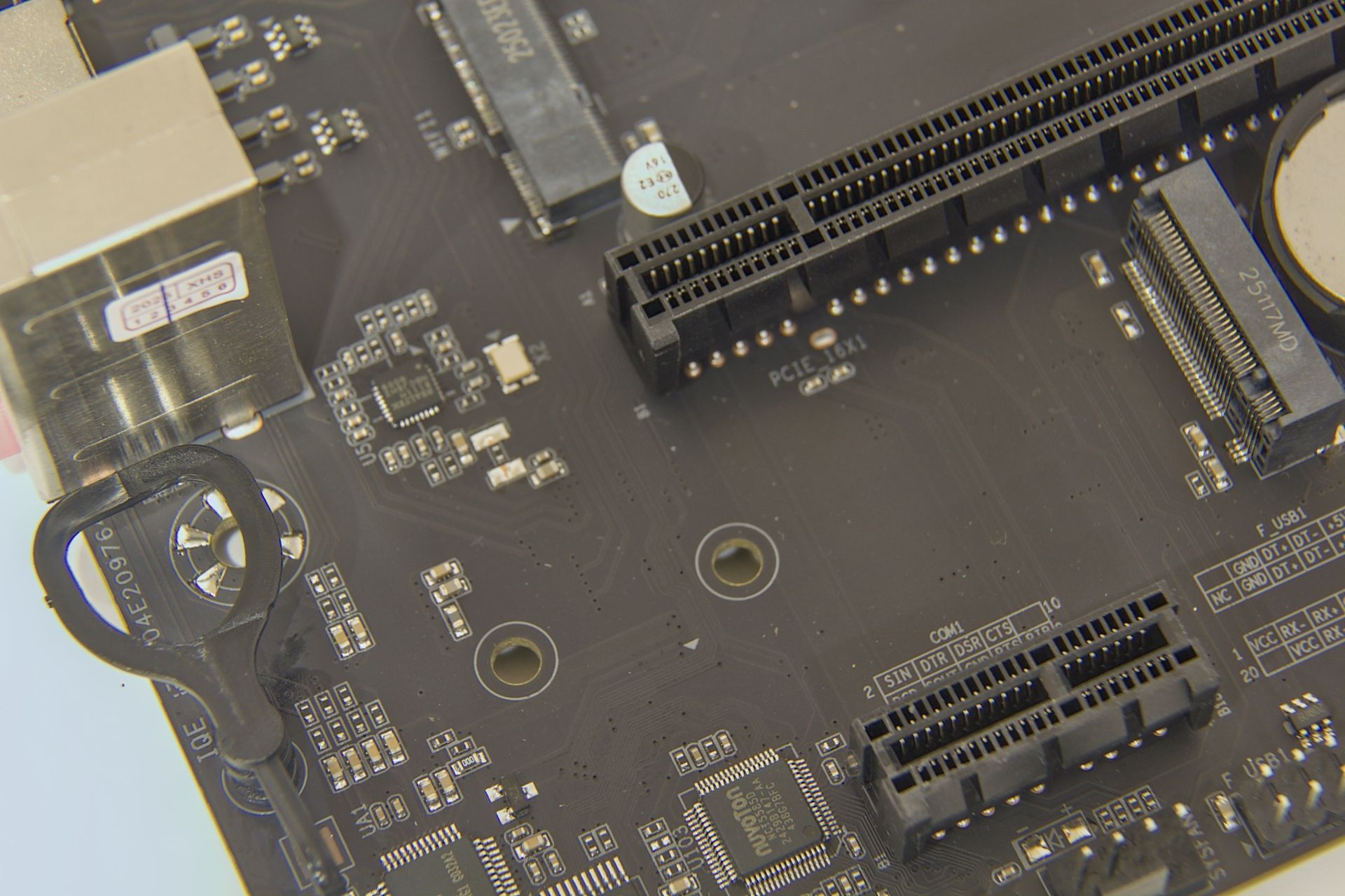 mb04-ssd.jpg