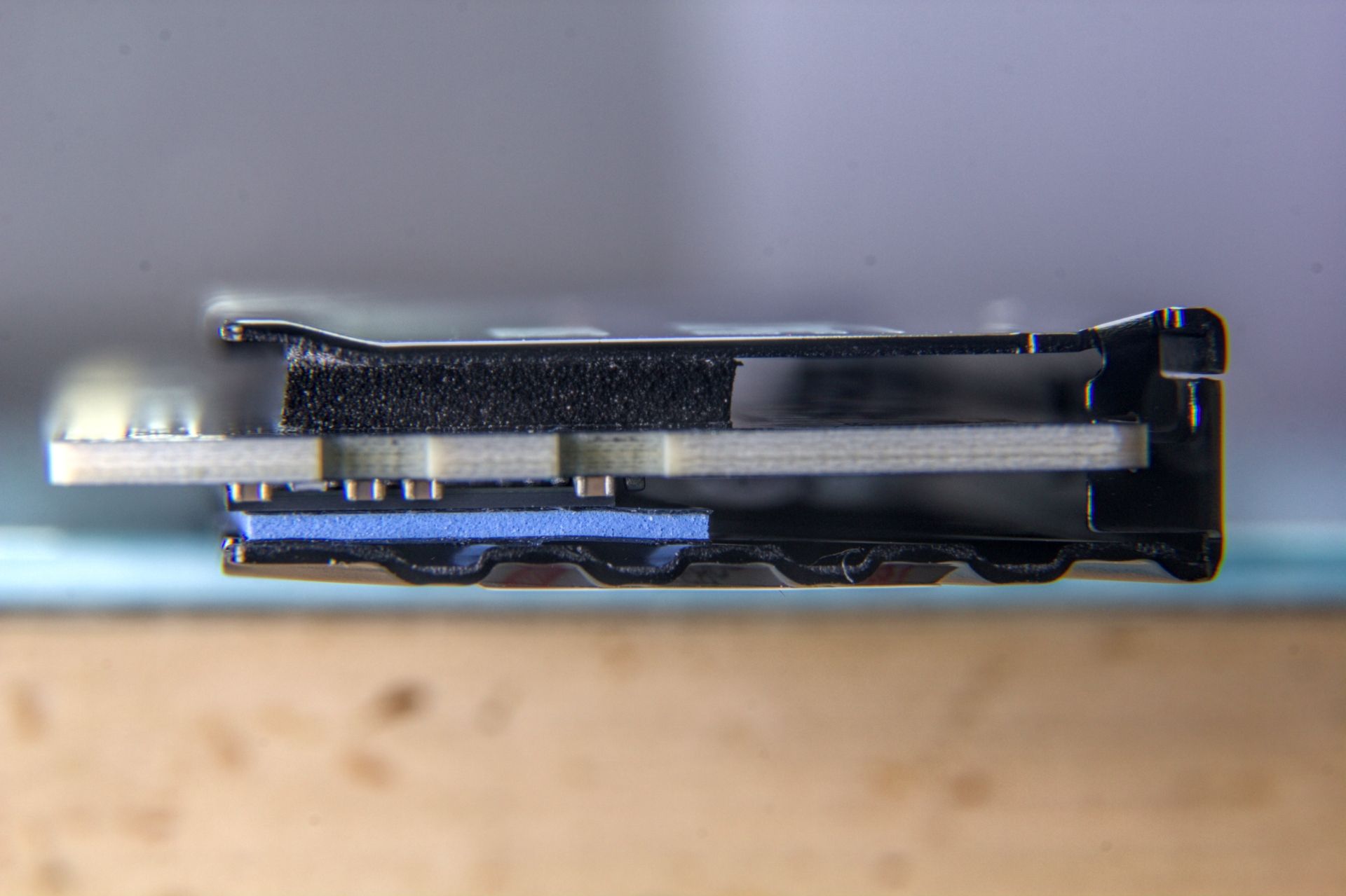 mem03-side.jpg