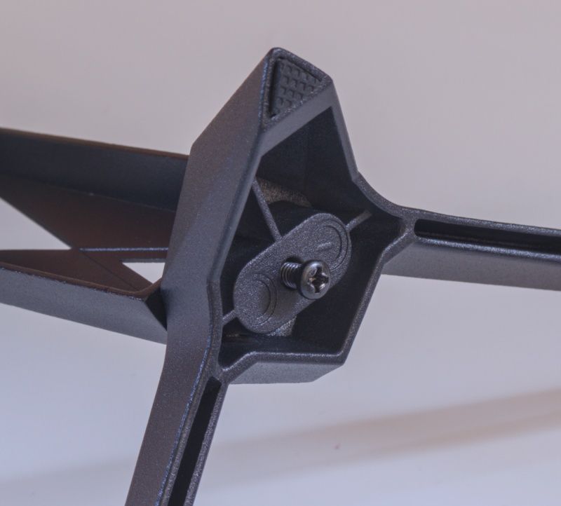 mon01-support-mount.jpg