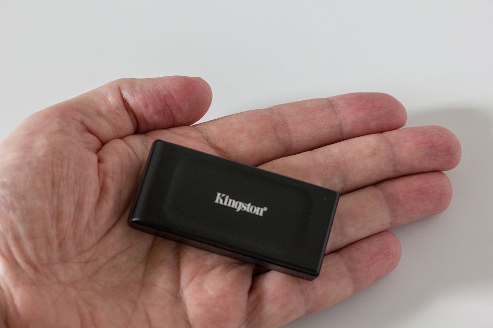 xs1000-fingers.jpg